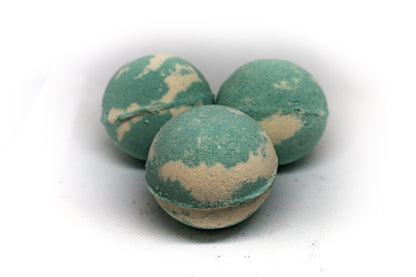 Spearmint & Eucalyptus Bath Bomb