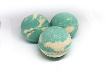 Spearmint & Eucalyptus Bath Bomb